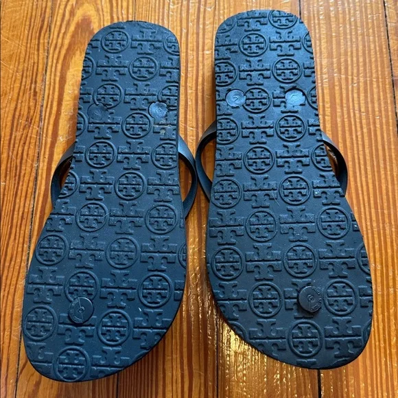 Tory Burch Leopard Print Flip Flops - Picture 3 of 3